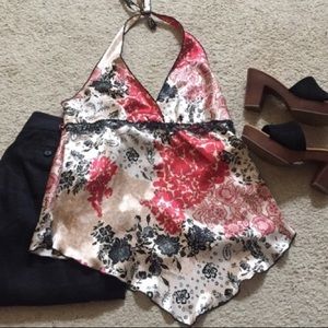 2/$20 💜 Silky floral design dressy halter